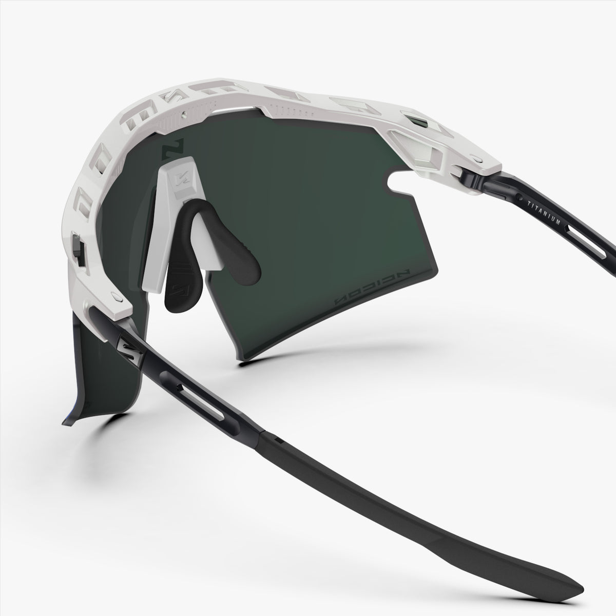 Aeroshade 2.0 Titanium Strake White Metal Matte Multimirror Blue Green detail