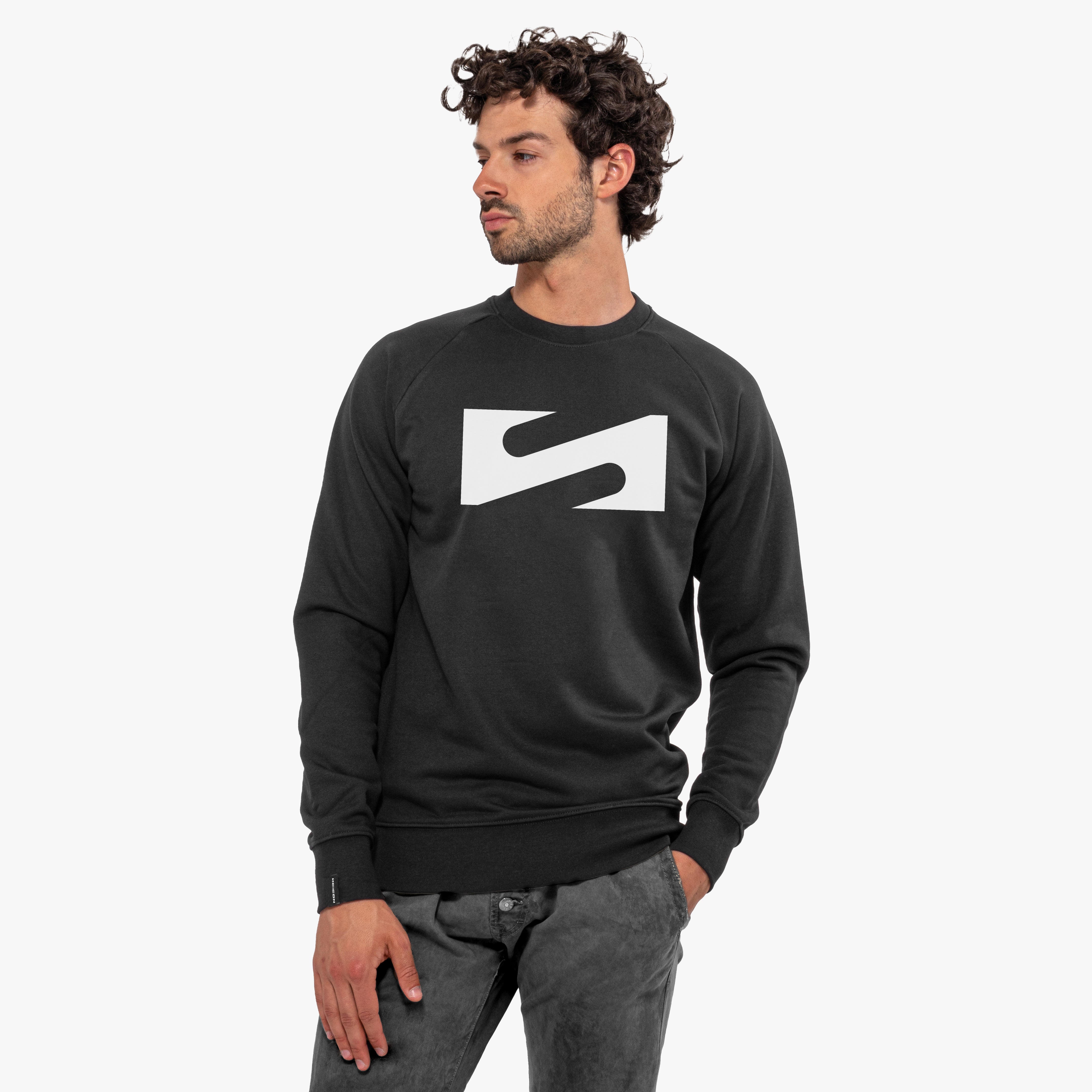 S LOGO SWEATER
