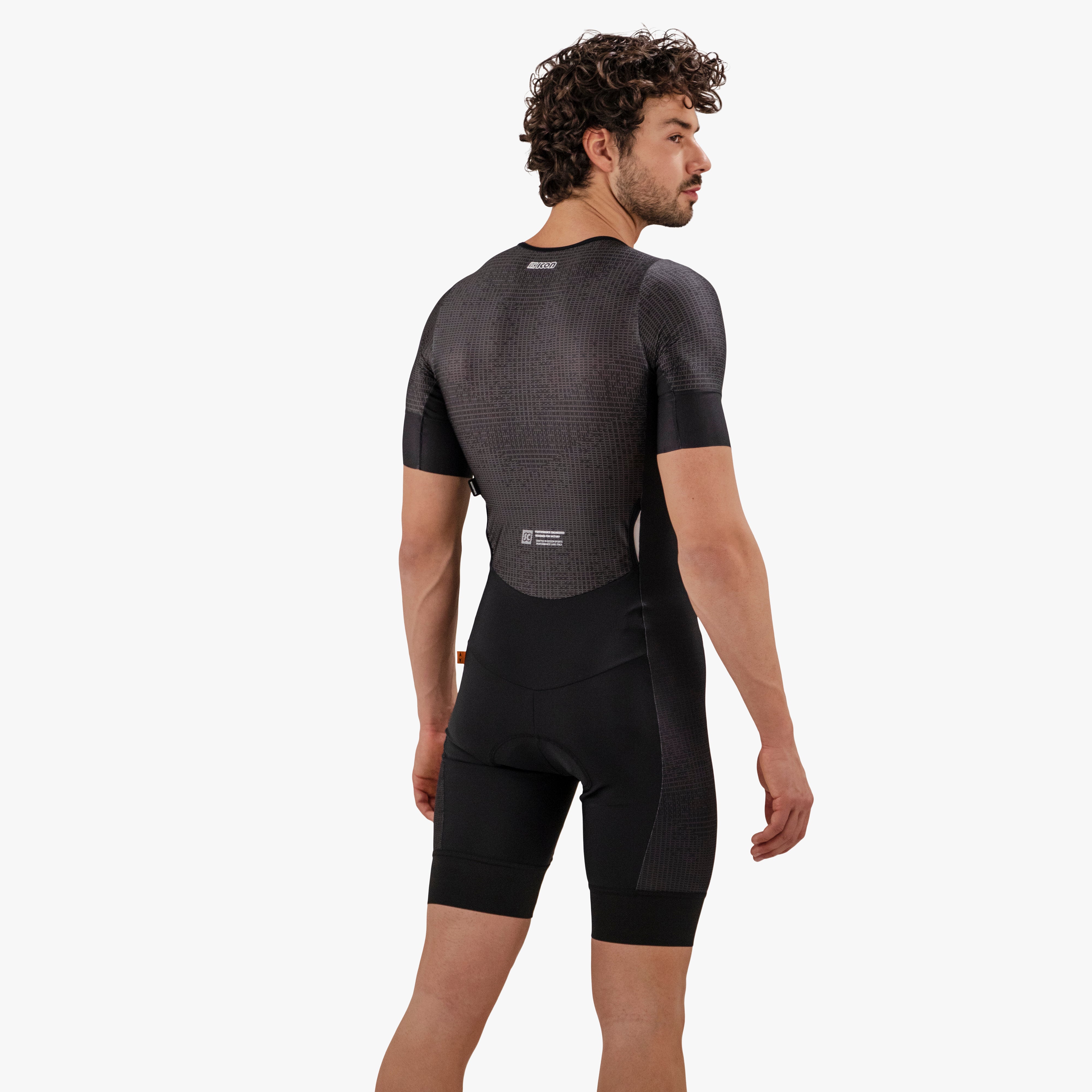 SHORT SLEEVES TRIATHLON SUIT