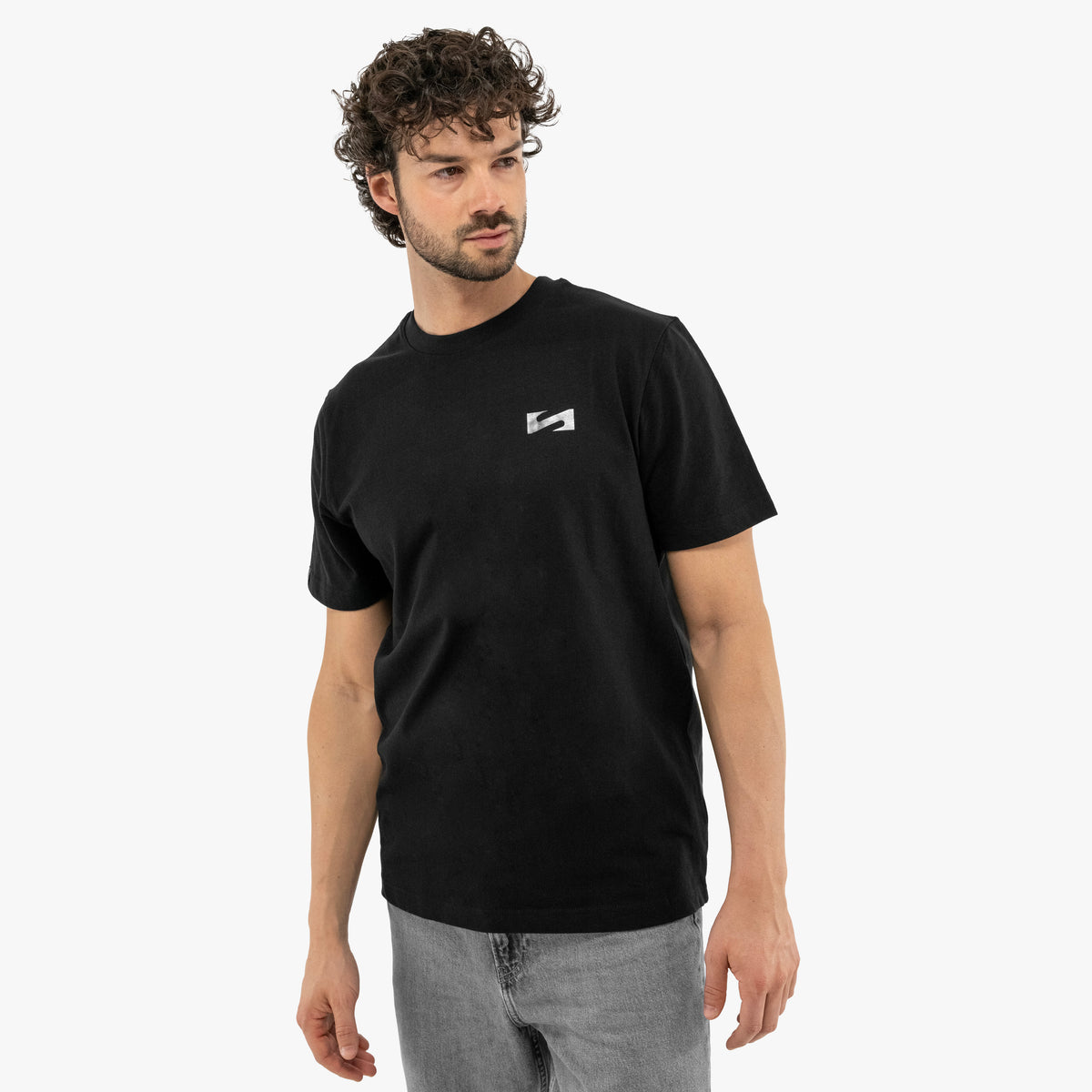 TS24032